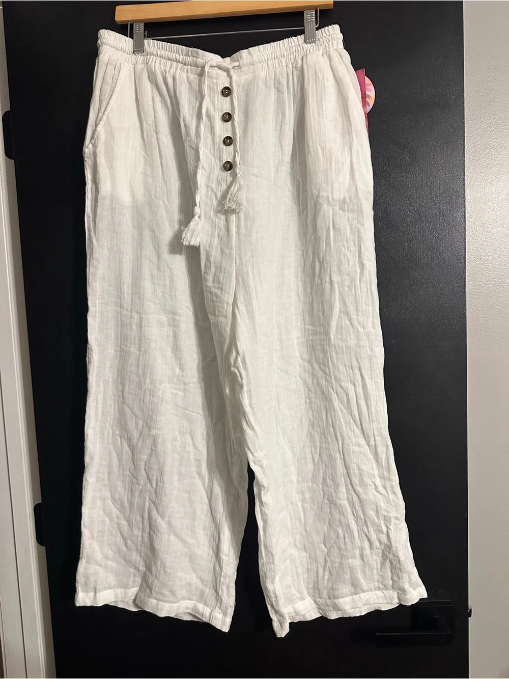 White 2 piece beach set with wide-leg pants and strapless top - Picture 4 of 5
